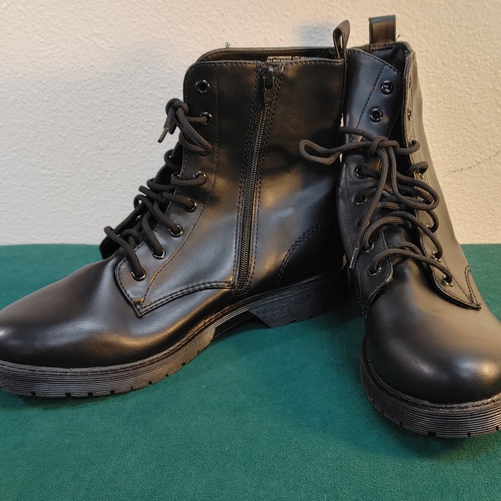 TIME AND TRUE LUG BOOTS SIZE 10 BLACK. LACE UP AND SIDE ZIPPER